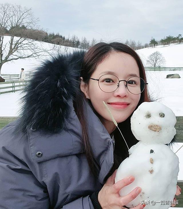 李英雅最新動態(tài)，多方觀點分析與個人立場闡述揭秘