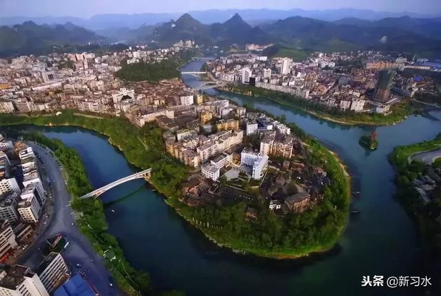 銅仁市中心房?jī)r(jià)最新動(dòng)態(tài)，學(xué)習(xí)、變化與自信的力量塑造未來(lái)居住價(jià)值